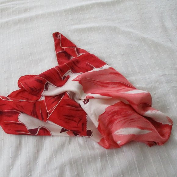 1940s rose leaf scarf - Picture 6 of 8